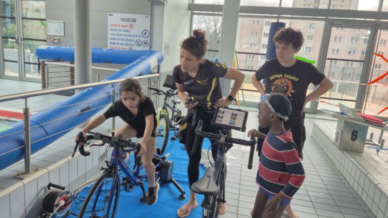 Équipe V-Athlon au triathlon XS de Fresnes
